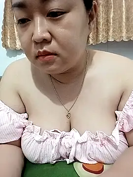 VyOanh2K online show from October 15, 2025, 2:06 pm