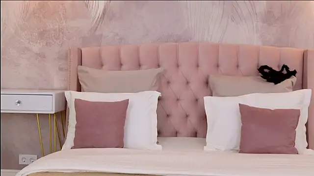 Snapshot of DeniseReese chatting on October 29, 2025, 2:47 am DeniseReese online show from October 29, 2025, 2:47 am