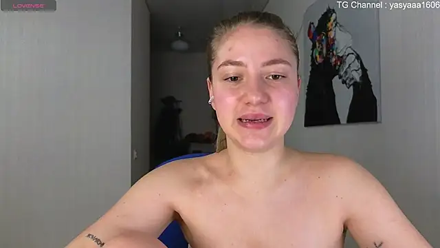 Yassyaaa online show from November 3, 2025, 4:36 am