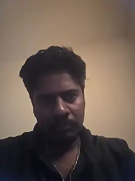 Snapshot of Rayansaran chatting on May 18, 2026, 7:03 am Rayansaran online show from May 18, 2026, 7:03 am