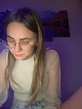 Snapshot of GraceTorrez chatting on December 9, 2024, 4:05 pm GraceTorrez online show from December 9, 2024, 4:05 pm
