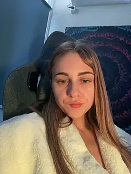 Snapshot of GraceTorrez chatting on December 14, 2024, 10:56 am GraceTorrez online show from December 14, 2024, 10:56 am