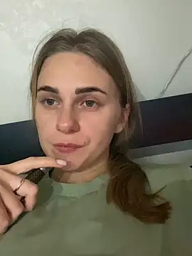 Snapshot of GraceTorrez chatting on January 2, 2025, 6:45 pm GraceTorrez online show from January 2, 2025, 6:45 pm