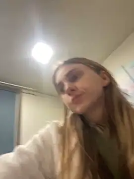Snapshot of GraceTorrez chatting on January 3, 2025, 3:55 pm GraceTorrez online show from January 3, 2025, 3:55 pm