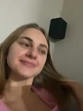 Snapshot of GraceTorrez chatting on January 9, 2025, 2:40 pm GraceTorrez online show from January 9, 2025, 2:40 pm
