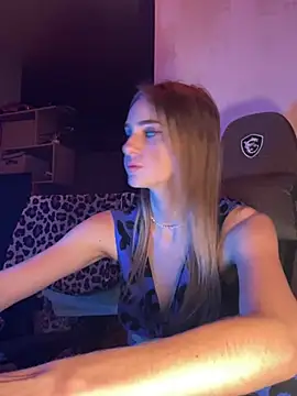 Snapshot of GraceTorrez chatting on January 24, 2025, 4:17 pm GraceTorrez online show from January 24, 2025, 4:17 pm
