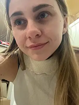 Snapshot of GraceTorrez chatting on February 5, 2025, 2:59 pm GraceTorrez online show from February 5, 2025, 2:59 pm