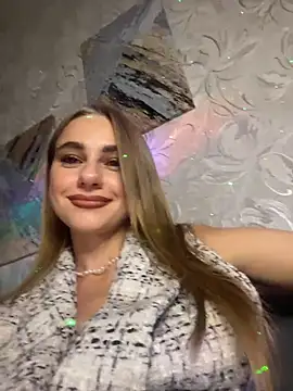 Snapshot of GraceTorrez chatting on September 23, 2025, 8:34 pm GraceTorrez online show from September 23, 2025, 8:34 pm