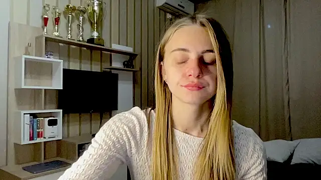 Snapshot of GraceTorrez chatting on October 4, 2025, 5:22 pm GraceTorrez online show from October 4, 2025, 5:22 pm