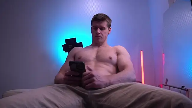 Bruno Banani online show from November 6, 2025, 1:34 pm