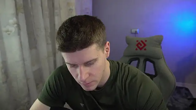 Bruno Banani online show from November 17, 2025, 4:46 pm