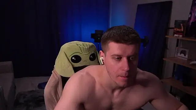 Bruno Banani online show from March 28, 2026, 7:35 pm