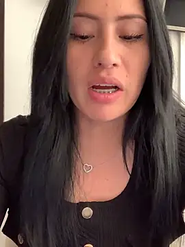 Snapshot of Sara_luna_ chatting on March 7, 2025, 4:22 pm Sara luna  online show from March 7, 2025, 4:22 pm