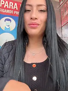 Snapshot of Sara_luna_ chatting on March 21, 2025, 3:46 pm Sara luna  online show from March 21, 2025, 3:46 pm