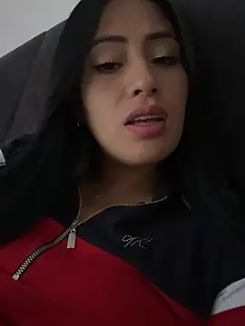 Sara luna  online show from June 28, 2026, 10:05 pm