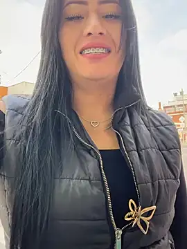 Sara luna  online show from June 29, 2026, 12:16 pm