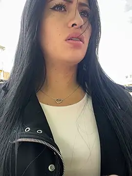 Sara luna  online show from July 10, 2026, 1:58 pm