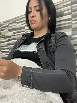 Sara luna  online show from July 12, 2026, 5:15 pm