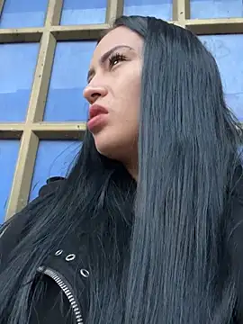 Sara luna  online show from July 14, 2026, 11:10 pm