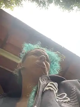 sammoura01 online show from February 16, 2026, 1:51 pm