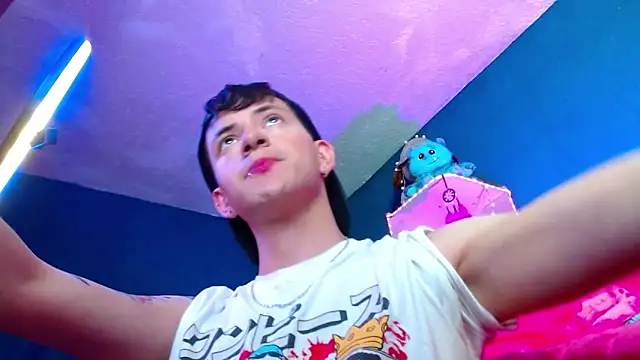 GabyThoms online show from December 16, 2024, 9:52 pm