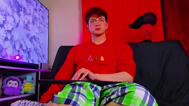 Snapshot of GabyThoms chatting on December 4, 2025, 10:40 pm GabyThoms online show from December 4, 2025, 10:40 pm