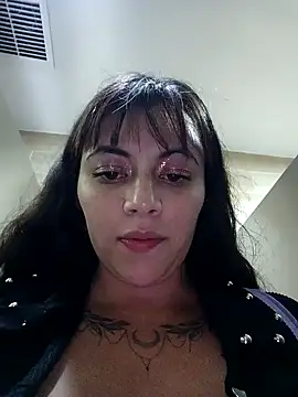 Isabella Delight  online show from December 19, 2024, 11:03 pm