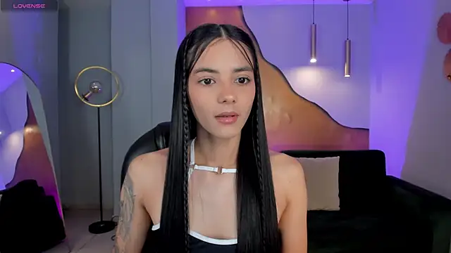 HannahJamesX online show from September 27, 2025, 7:08 pm