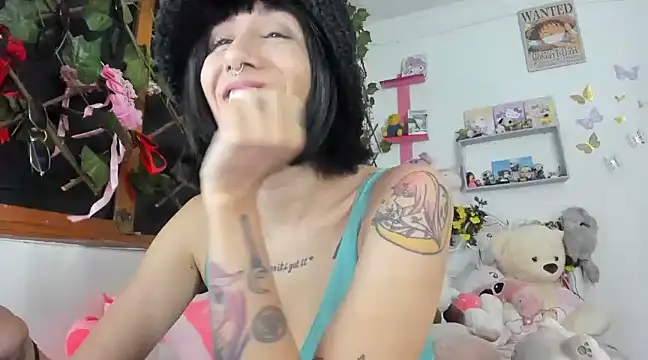 LunaDeCristall online show from February 27, 2025, 6:50 am