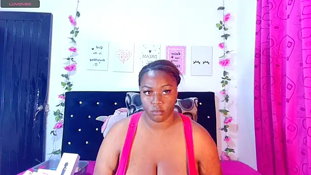 CiaraEbony online show from December 25, 2024, 5:26 am