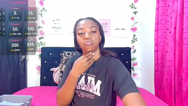 Snapshot of CiaraEbony chatting on February 19, 2026, 12:39 am CiaraEbony online show from February 19, 2026, 12:39 am