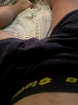 Snapshot of tubfunaske chatting on October 6, 2025, 7:33 pm tubfunaske online show from October 6, 2025, 7:33 pm