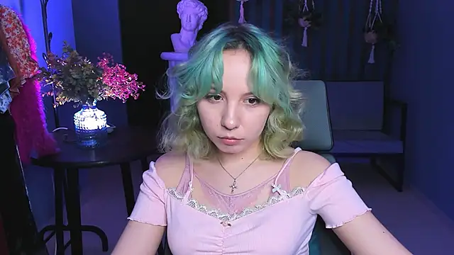 JasmineMilko online show from December 19, 2024, 8:13 am
