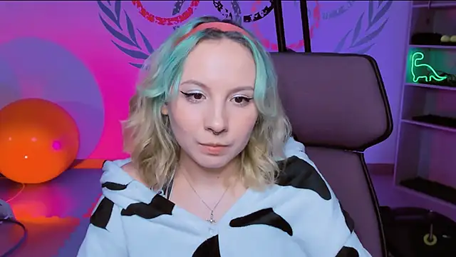 JasmineMilko online show from January 4, 2025, 11:11 am