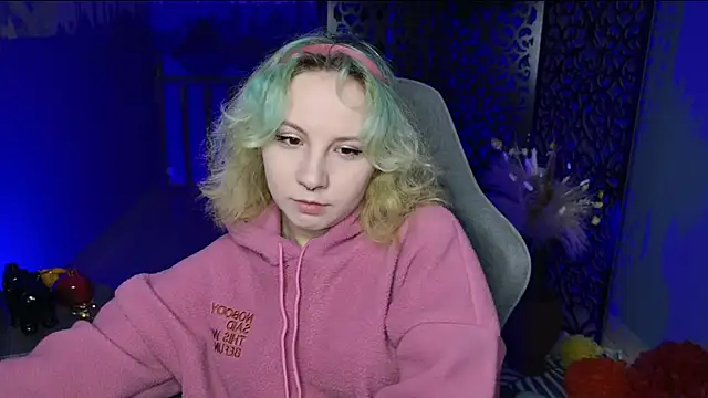 JasmineMilko online show from January 9, 2025, 5:02 am