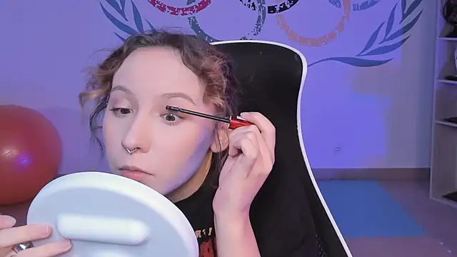 JasmineMilko online show from October 2, 2025, 5:03 am