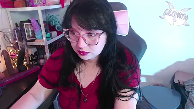 LiloMoon69 online show from December 9, 2024, 1:29 am
