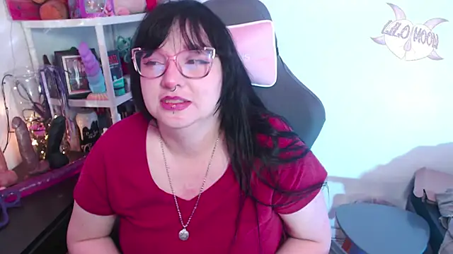 LiloMoon69 online show from December 9, 2024, 4:34 am
