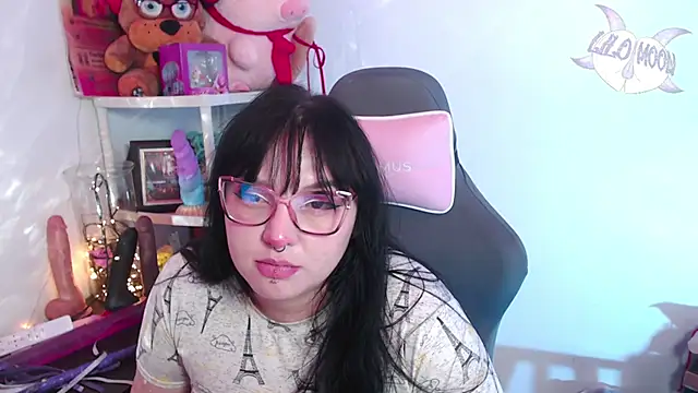 LiloMoon69 online show from December 19, 2024, 7:18 am