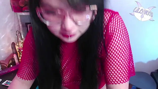 LiloMoon69 online show from December 25, 2024, 2:46 am