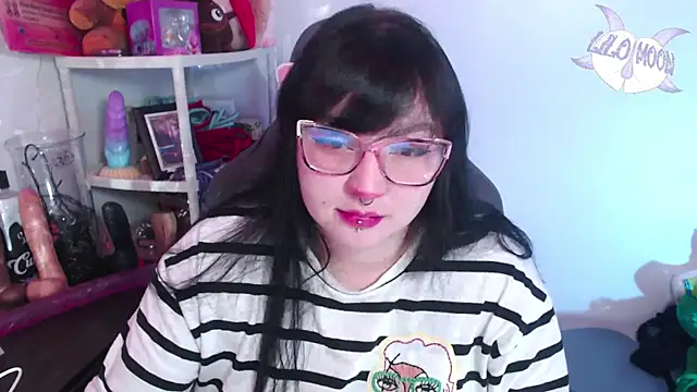 LiloMoon69 online show from December 30, 2024, 3:14 am