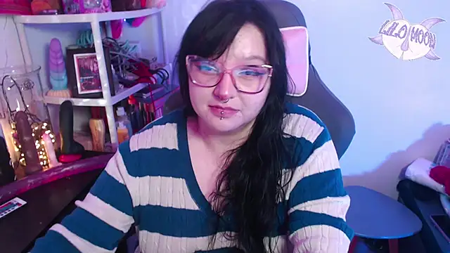 LiloMoon69 online show from January 4, 2025, 5:16 am