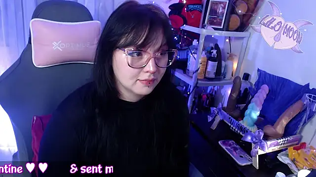 LiloMoon69 online show from February 14, 2025, 6:34 am