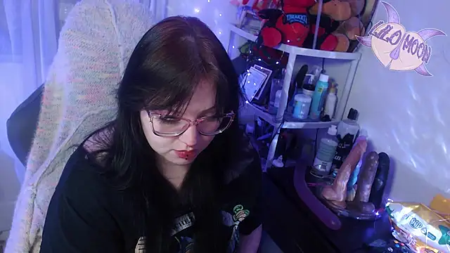 LiloMoon69 online show from March 6, 2025, 3:35 am