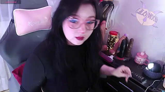 Snapshot of LiloMoon69 chatting on September 27, 2025, 1:16 pm LiloMoon69 online show from September 27, 2025, 1:16 pm