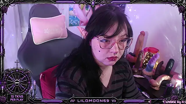 LiloMoon69 online show from June 11, 2026, 9:51 am