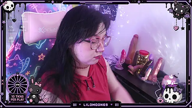 LiloMoon69 online show from June 14, 2026, 8:27 am