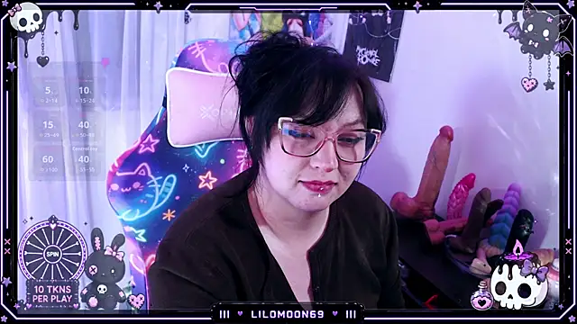 Snapshot of LiloMoon69 chatting on July 28, 2026, 11:28 am LiloMoon69 online show from July 28, 2026, 11:28 am