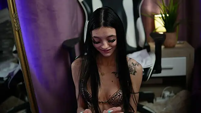 RachelRave online show from January 13, 2025, 8:37 pm