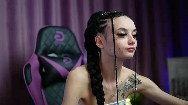 RachelRave online show from February 12, 2025, 1:19 am